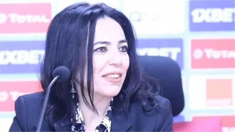 صوت مصر.. ​إيناس مظهر تختار محمد صلاح أولاً في سباق الكرة الذهبية