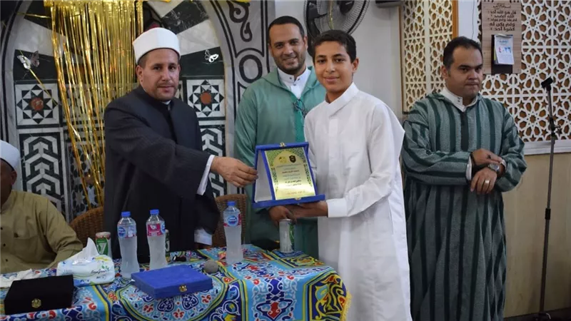 تكريم 300 حافظ للقرآن الكريم بمسجد جنة الفردوس بالشروق