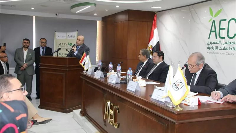بني سويف تتصدر صادرات الأعشاب والزيوت العطرية بنسبة 95%