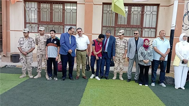 تكريم أبناء مدرسة الشهيد أحمد محمد عبده في ذكرى انتصارات أكتوبر