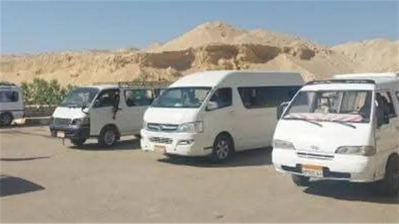 3 طفطف كهربائي لتسهيل تنقل الطلاب بين بوابات جامعة جنوب الوادي
