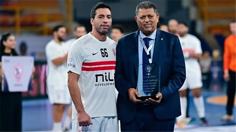 بعد وداع الزمالك.. تكريم خاص لأحمد الأحمر في مونديال اليد
