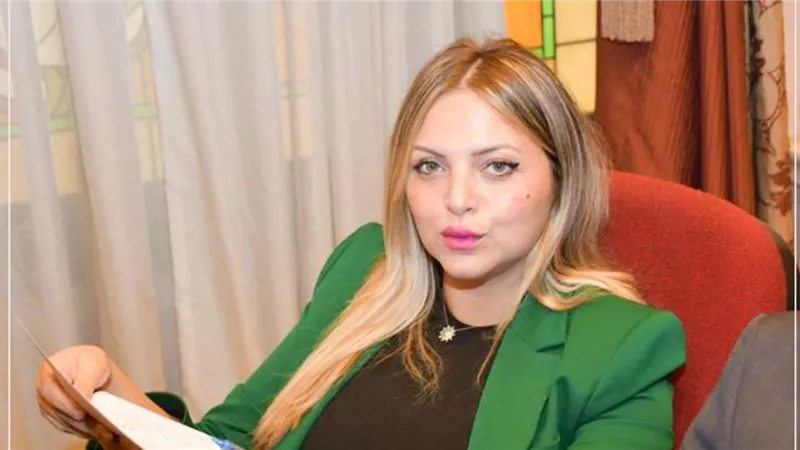 بمناسبة بذكرى ميلاده.. مي رشدي تشيد بجهود الرئيس السيسي في دعم التنمية