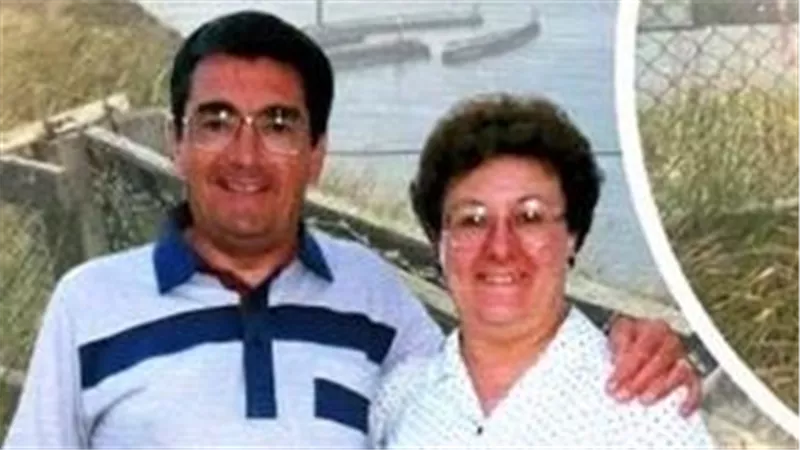 بعد 52 عامًا من الحب.. زوجان يُنهيا حياتهما على طريقة روميو وجوليت