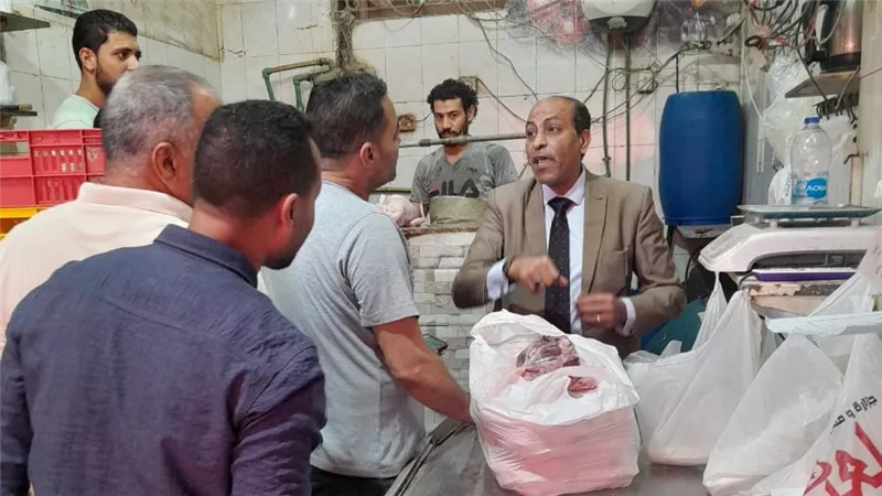 تموين القليوبية يضبط 10 طن لحوم ودواجن منتهية الصلاحية وغير مطابقة للمواصفا