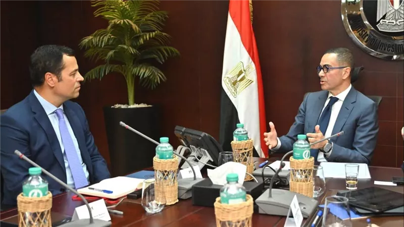 وزير الاستثمار يلتقي سفير الدنمارك لبحث التعاون الاقتصادي مع وكوبنهاغن