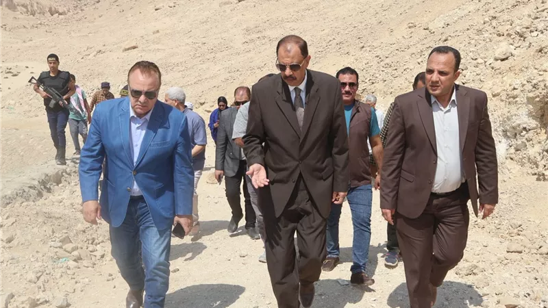 ضمن استعدادات الشتاء.. محافظ سوهاج يتفقد مخرات السيول ويشدد على جاهزيتها