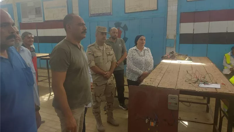 جولات ميدانية لمدير تعليم السويس لمتابعة الانضباط وتطوير المدارس