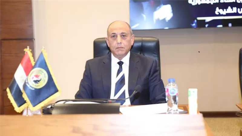 أول تعليق من الفريق محمد عباس حلمي بعد توليه رئاسة حزب حماة الوطن 