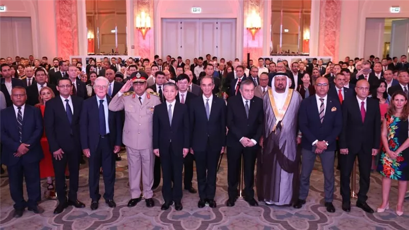 وزير الاتصالات يشارك فى احتفالية سفارة الصين بالقاهرة بمناسبة العيد الوطنى  