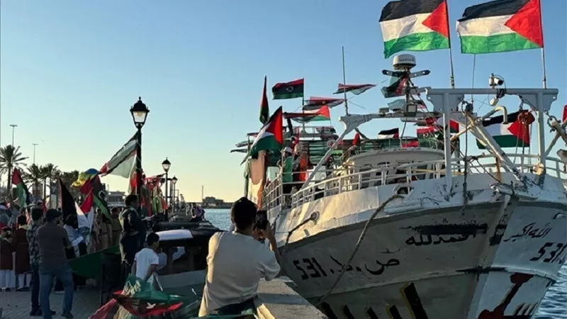 وزير خارجية أيرلندا: مهمة أسطول الصمود سلمية وتهدف لكشف الكارثة في غزة