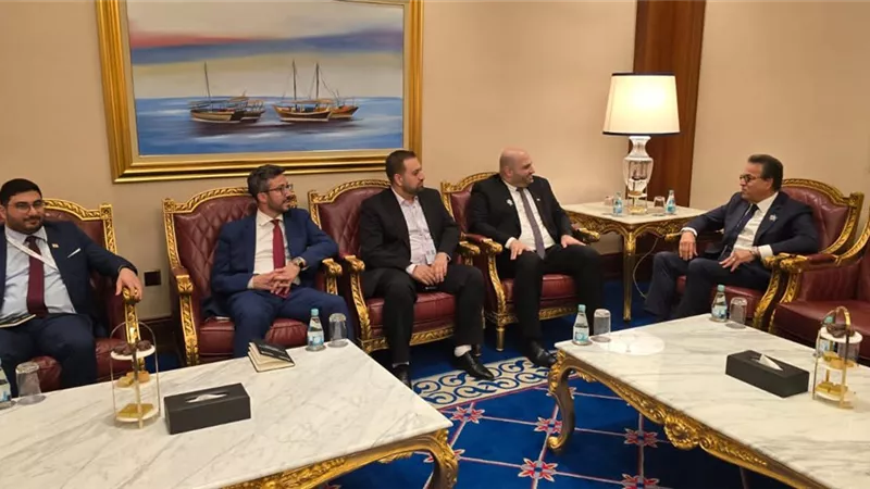 تعزيز الشراكة الصحية بين مصر ولبنان في القمة العالمية للصحة النفسية بالدوحة