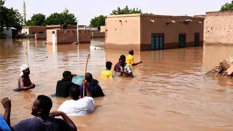 وزير الخارجية: فيضانات السودان المروعة يوقظ أزمة سد النهضة من جديد