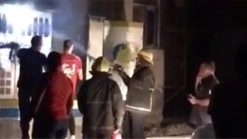 السيطرة علي حريق كشك كهرباء بمنطقة السلام في حي الضواحي ببورسعيد