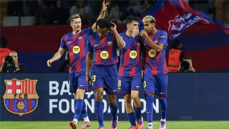 تقرير: برشلونة يؤمن صفوفه بالتفاوض مع بديل رافينيا 