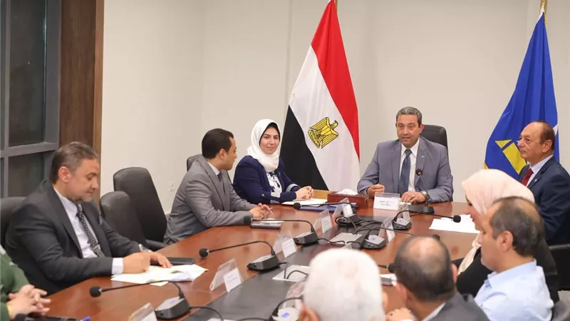 محافظ دمياط يرأس اجتماع المجلس الإقليمي للصحة بالمحافظة 