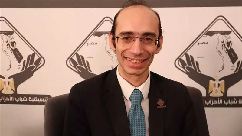 عبدالعزيز يطالب سرعة إقرار مشروع قانون الإجراءات الجنائية