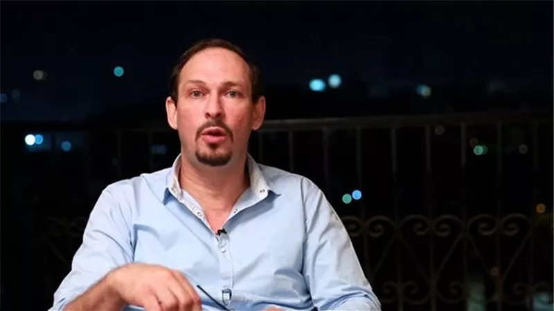 أيمن الشيوي: سر قوة المسرح القومي يكمن في التفاعل الحي مع الجمهور