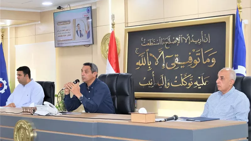 محافظ السويس يوجه توفير الأسماك بأسعار مخفضة والاستعداد لاحتفالات 24 أكتوبر