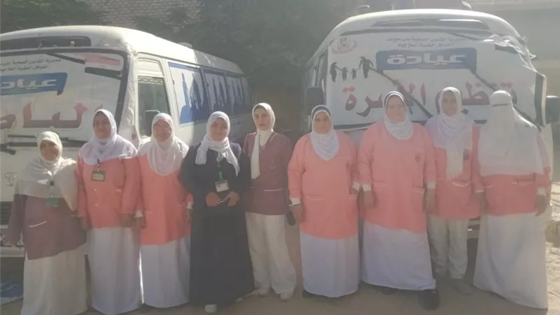 تقديم خدمات طبية مجانية للأهالي ضمن «حياة كريمة» في بني سويف