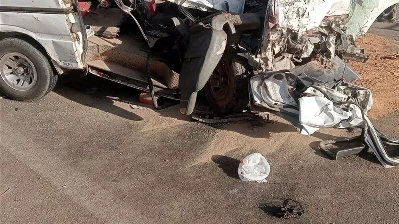 حادث مروع بالشرقية: وفاة طبيب وإصابة 11 آخرين في انقلاب ميكروباص