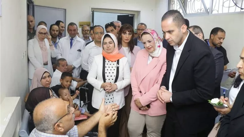 محافظ دمياط يعلن خطة لتطوير الخدمات ببعض المستشفيات وتحويلها لعيادات خارجية