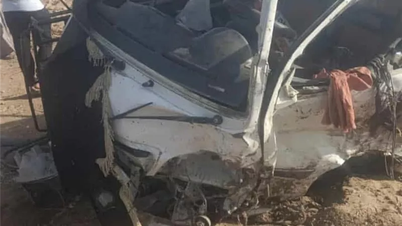 مصرع طالب وإصابة 8آخرين في حادث تصادم سيارتين بسوهاج