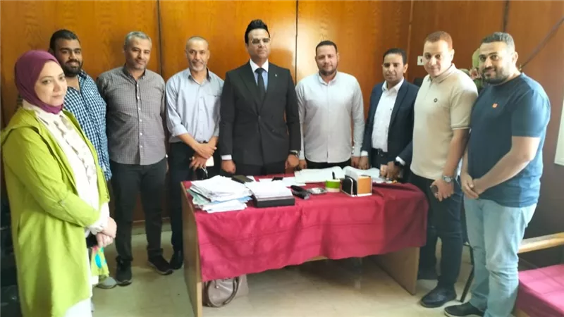 وكيل صحة سوهاج يتفقد لجان الكشف الطبي للمتقدمين للترشح لمجلس النواب.. صور 