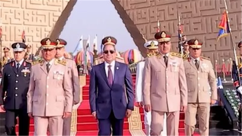 خلال اجتماعه بالمجلس الأعلى للقوات المسلحة … السيسي يهنئ المصريين بذكرى النصر 