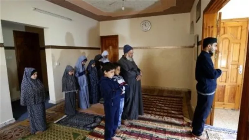 ما حكم صلاة الجمعة في المنزل مع الأولاد والزوجة؟.. أحد علماء الأوقاف يجيب