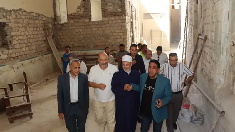 سكرتير عام مساعد بنى سويف يتفقد اعمال مشروع تطوير ورفع كفاءة مسجد السيدة حورية