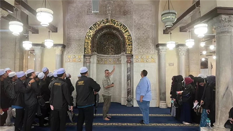 البرنامج التعريفي بالأزهر.. رحلة ميدانية لطلاب من دولة إندونيسيا للجامع الأزهر