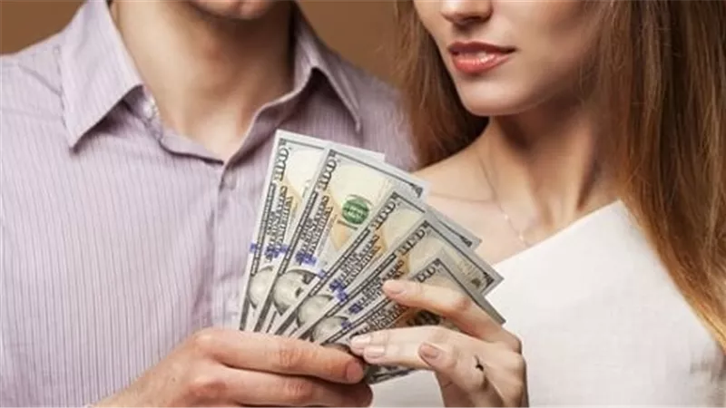 أمين الفتوى يوضح كيف تكون المعاملات المالية بين الزوجين؟ 