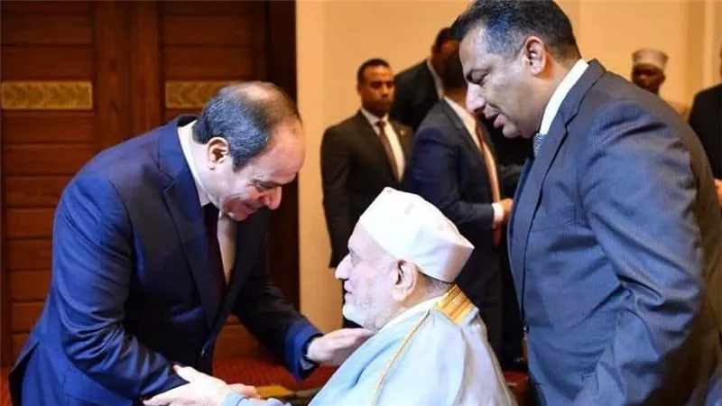«توفي أبي بعد أبي».. عبدالغني هندي ينعى الدكتور أحمد عمر هاشم