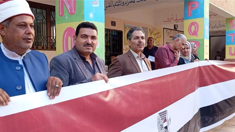 ضمن احتفالات أكتوبر.. أزهر الشرقية يكرم أبطال أكتوبر فى طابور الصباح
