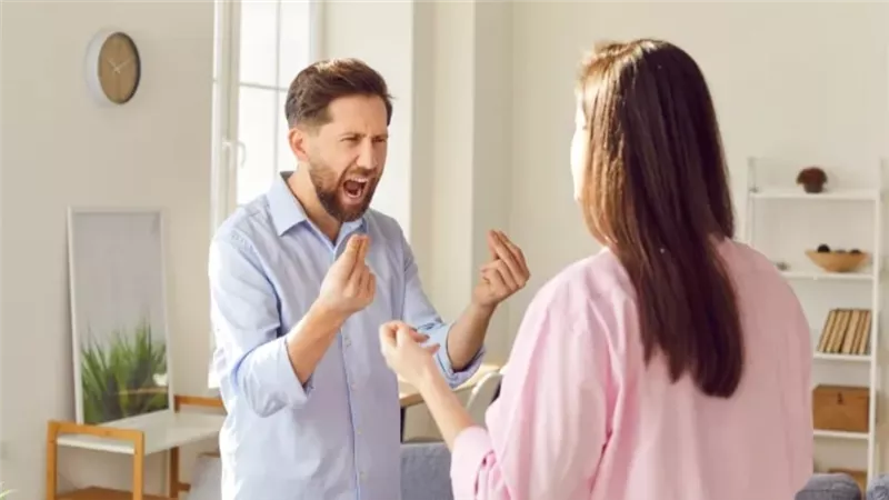 ما هو أفضل وقت لشجار الأزواج؟ خبراء العلاقات يجيبون
