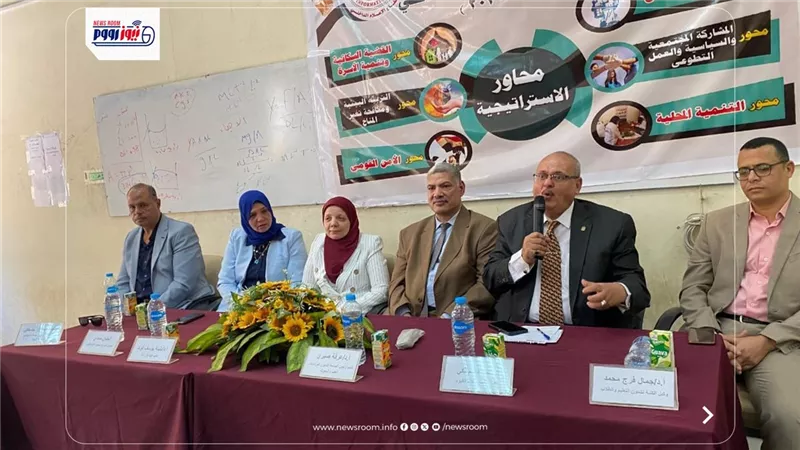 إعلام الفيوم يواصل لقاءاته لتعزيز الوعي بالأمن القومي مع طلاب كلية الزراعة