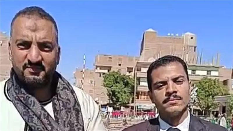 ماسورة تعطل العمل.. إستغاثة أهالي أسيوط لإنهاء ترميم كوبري الحواتكة