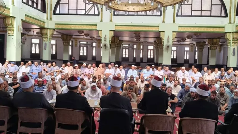 دورة تدريبية لعمال المساجد بالسويس: تعزيز التعامل اللائق مع ضيوف الرحمن