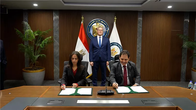 شراكة بين القطاع العام والخاص لزيادة القيمة المضافة من خام الفوسفات