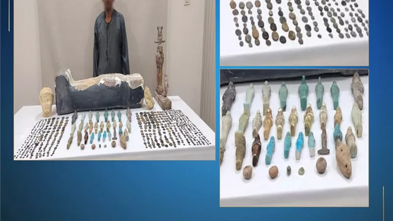 الأمن يضبط فلاحًا حول منزله لمتحف إثرى ببني سويف يضم 533 قطعة