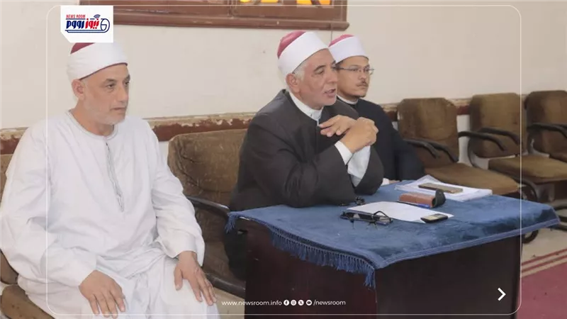 مدير أوقاف الفيوم يشيد بذكرى انتصارات أكتوبر ويشدد على انضباط الأئمة