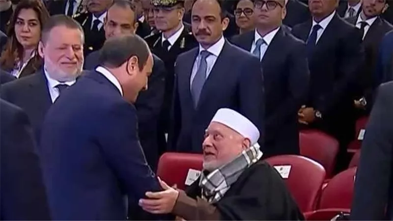 أزهري: الدكتور أحمد عمر هاشم أكرمه الله بالاتصال الروحي برسوله