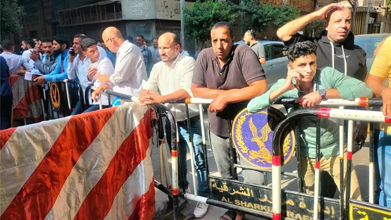 زحام شديد على محكمة الزقازيق لتقديم أوراق الترشح لمجلس النواب