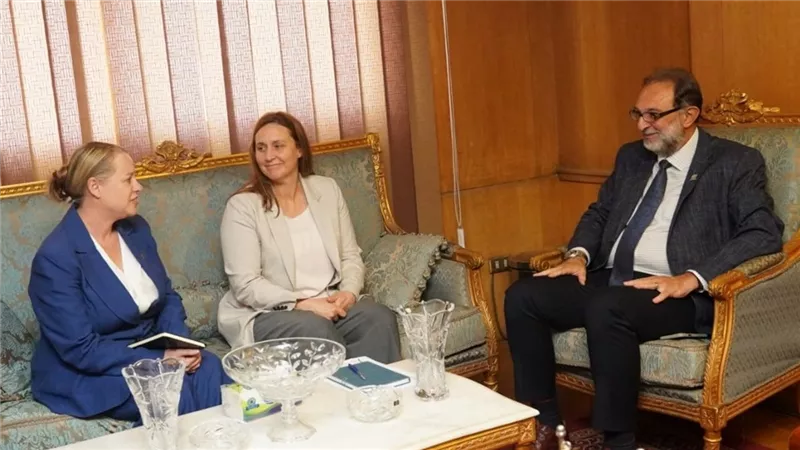رئيس القومية لسلامة الغذاء يلتقي المستشارين الزراعي والتجاري بسفارة نيوزيلندا