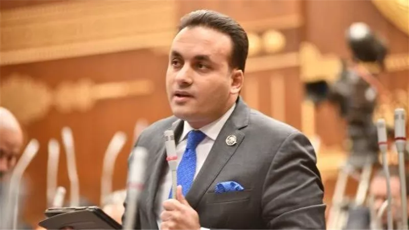  عمرو فهمي يتقدم بأوراق ترشحه لانتخابات النواب.. ويؤكد: خدمة المواطن شرف