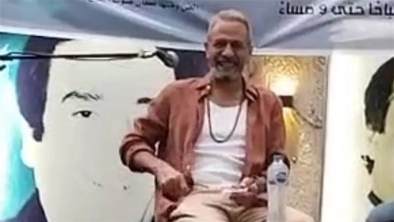 بإطلالة شبابية.. ظهور مميز للفنان صبري فواز بـ