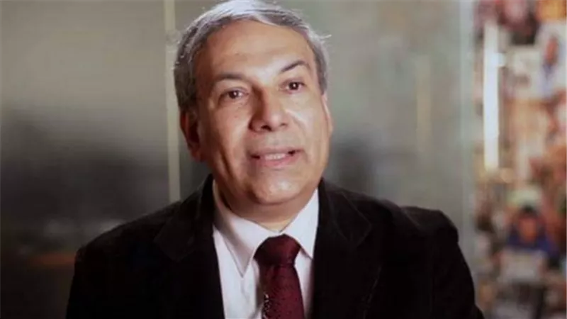 نقابة المهن التمثيلية تنعي الناقد والمؤرخ المسرحي الكبير الدكتور عمرو دوارة