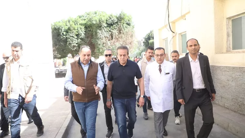 ووزير الصحة يفتتح أقسامًا ووحدات طبية متطورة بمستشفى مبرة مصر القديمة