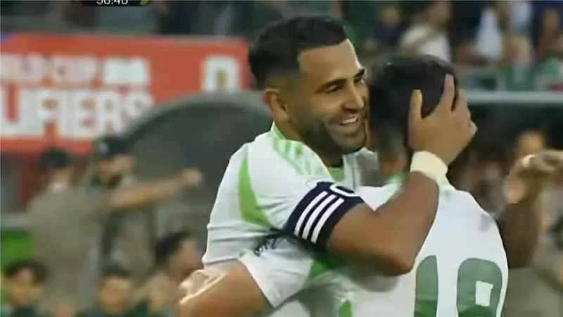 الجزائر يضمن تأهله لكأس العالم بثلاثية أمام الصومال في التصفيات 